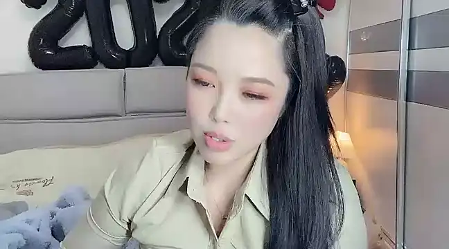 Snapshot of kk_lele chatting on 02-19-25, 07:50 kk lele online show from 02-19-25, 07:50