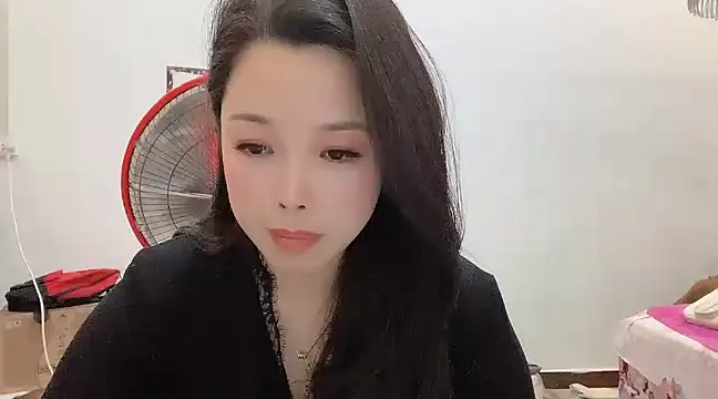 Snapshot of kk_lele chatting on 02-20-25, 02:24 kk lele online show from 02-20-25, 02:24