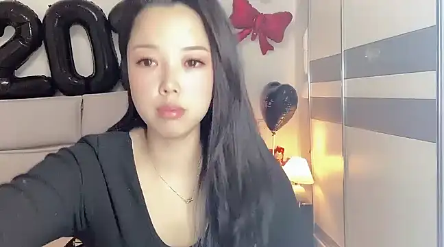 Snapshot of kk_lele chatting on 02-21-25, 05:46 kk lele online show from 02-21-25, 05:46