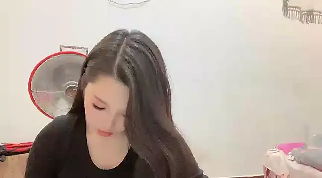 Snapshot of kk_lele chatting on 03-17-25, 02:12 kk lele online show from 03-17-25, 02:12