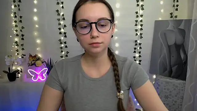 SweetPrincess  online show from 03-05-25, 10:00