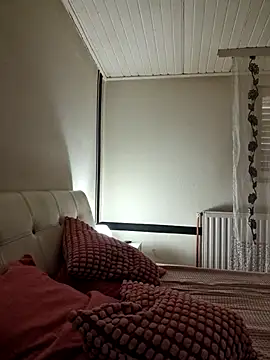 Snapshot of TamaraSavage chatting on 03-04-25, 09:29 TamaraSavage online show from 03-04-25, 09:29