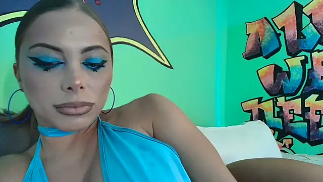 Snapshot of TamaraSavage chatting on 10-24-25, 08:44 TamaraSavage online show from 10-24-25, 08:44