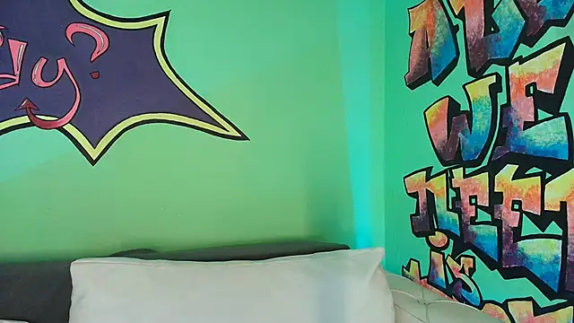 Snapshot of TamaraSavage chatting on 11-25-25, 10:04 TamaraSavage online show from 11-25-25, 10:04