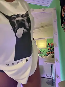 Snapshot of TamaraSavage chatting on 04-01-26, 09:32 TamaraSavage online show from 04-01-26, 09:32