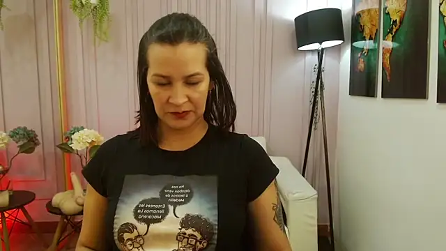 Britney taylor  online show from 12-26-24, 06:54