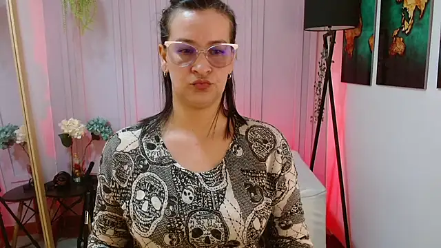 Britney taylor  online show from 01-30-25, 06:21