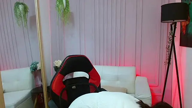 Britney taylor  online show from 01-30-25, 09:25