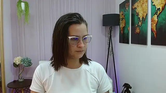 Britney taylor  online show from 02-13-25, 07:21