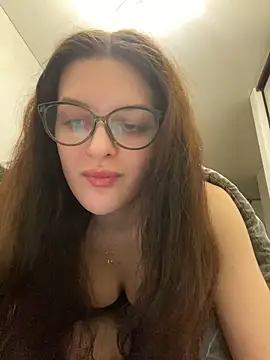 little belucci online show from 02-18-25, 06:26