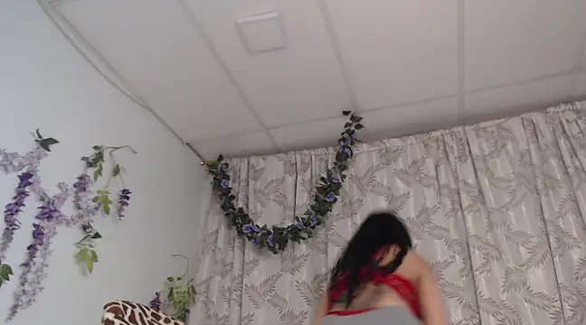 valquiria sirgun online show from 02-04-25, 12:55