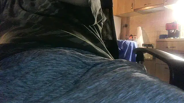 Snapshot of patrasdick94 chatting on 11-21-25, 10:30 patrasdick94 online show from 11-21-25, 10:30