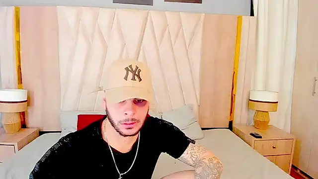 hottstuffx69 online show from 11-04-25, 02:54