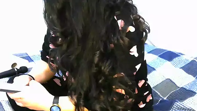 Snapshot of insatiableeee chatting on 01-08-25, 07:56 insatiableeee online show from 01-08-25, 07:56