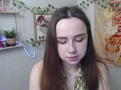 VeryVeryVeryShy  online show from 04-27-26, 05:27