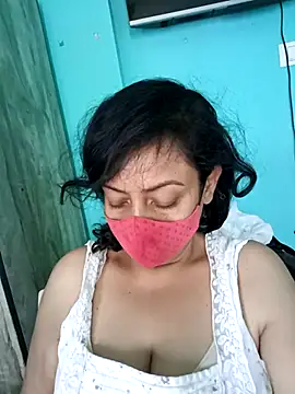Snapshot of love_suman chatting on 03-09-25, 06:28 love suman online show from 03-09-25, 06:28