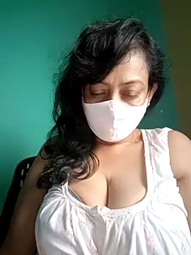Snapshot of love_suman chatting on 10-07-25, 10:34 love suman online show from 10-07-25, 10:34