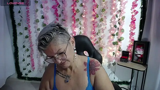 bety-cum2 online show from 02-13-25, 08:38