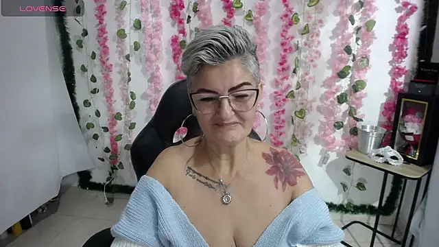 bety-cum2 online show from 02-19-25, 08:55