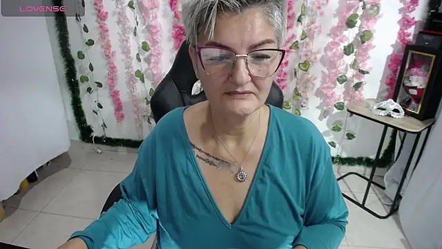 bety-cum2 online show from 02-23-25, 09:00