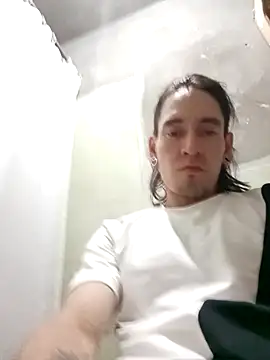 Snapshot of Alex012501 chatting on 12-28-24, 07:44 Alex012501 online show from 12-28-24, 07:44