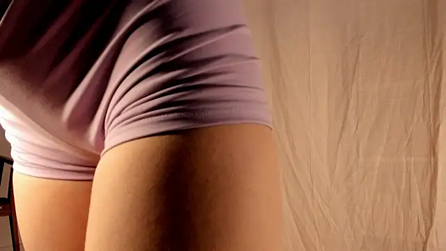 hee jeen online show from 02-07-25, 01:47