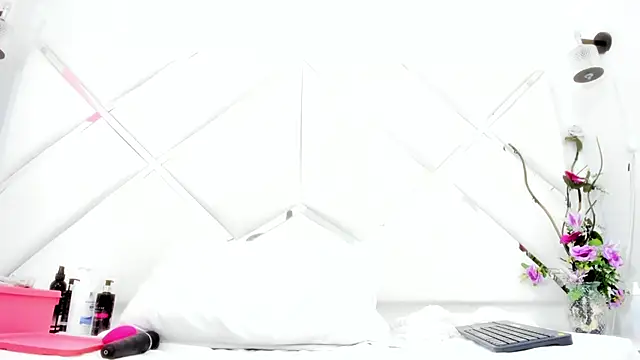 AgathaPember online show from 02-09-25, 01:14