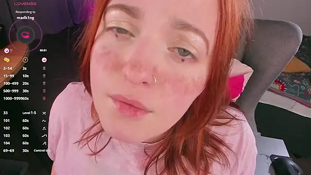 Snapshot of Alice_CutePerv chatting on 12-25-24, 01:42 Alice CutePerv online show from 12-25-24, 01:42