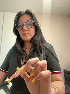 Snapshot of SWEETLILY18 chatting on 12-21-24, 05:07 SWEETLILY18 online show from 12-21-24, 05:07