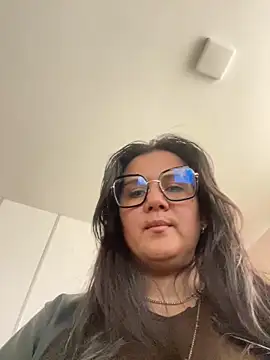 Snapshot of SWEETLILY18 chatting on 12-26-24, 05:30 SWEETLILY18 online show from 12-26-24, 05:30