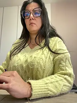 Snapshot of SWEETLILY18 chatting on 01-10-25, 12:26 SWEETLILY18 online show from 01-10-25, 12:26