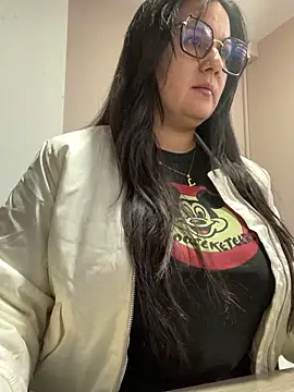 Snapshot of SWEETLILY18 chatting on 01-23-25, 11:48 SWEETLILY18 online show from 01-23-25, 11:48