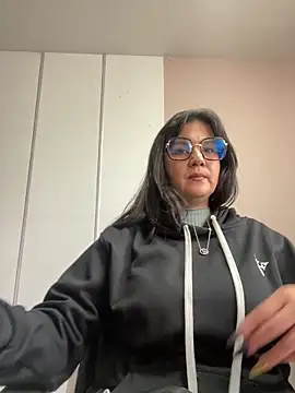 Snapshot of SWEETLILY18 chatting on 02-12-25, 03:16 SWEETLILY18 online show from 02-12-25, 03:16