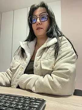 Snapshot of SWEETLILY18 chatting on 03-03-25, 11:22 SWEETLILY18 online show from 03-03-25, 11:22