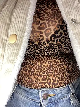 Snapshot of SWEETLILY18 chatting on 03-17-25, 11:42 SWEETLILY18 online show from 03-17-25, 11:42