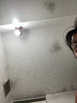 Snapshot of SWEETLILY18 chatting on 03-19-25, 09:49 SWEETLILY18 online show from 03-19-25, 09:49