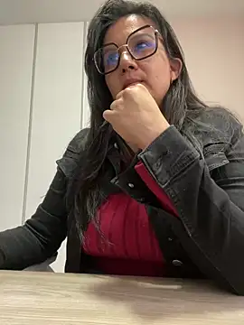 Snapshot of SWEETLILY18 chatting on 03-22-25, 03:31 SWEETLILY18 online show from 03-22-25, 03:31