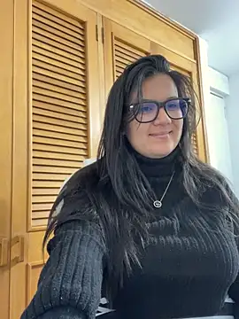 Snapshot of SWEETLILY18 chatting on 09-08-25, 10:20 SWEETLILY18 online show from 09-08-25, 10:20