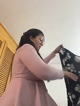 Snapshot of SWEETLILY18 chatting on 09-16-25, 08:54 SWEETLILY18 online show from 09-16-25, 08:54