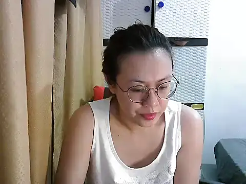 crizzybel online show from 10-22-25, 05:52