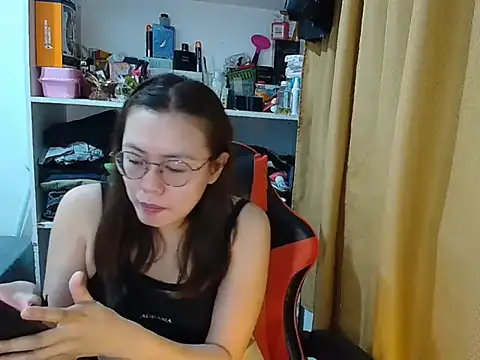 crizzybel online show from 12-19-25, 06:53