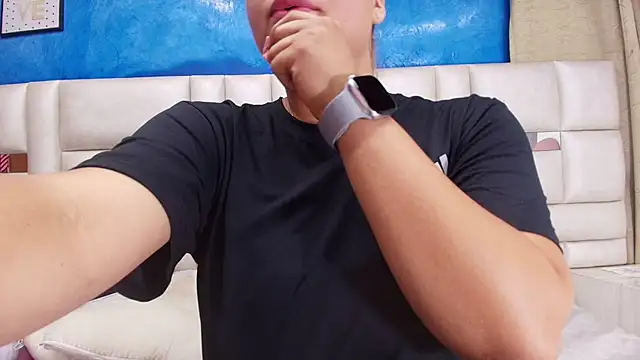 leon gaby online show from 02-25-25, 07:14