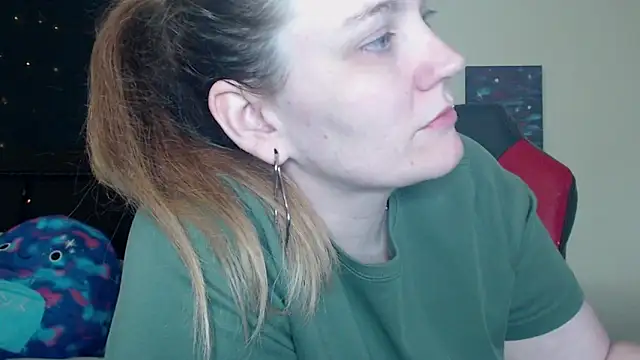 Snapshot of ToxicLilly chatting on 12-02-24, 08:52 ToxicLilly online show from 12-02-24, 08:52