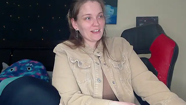 Snapshot of ToxicLilly chatting on 12-05-24, 10:33 ToxicLilly online show from 12-05-24, 10:33