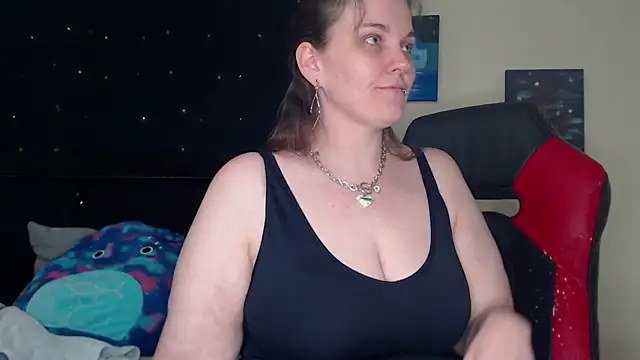 Snapshot of ToxicLilly chatting on 12-16-24, 10:29 ToxicLilly online show from 12-16-24, 10:29