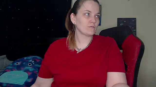 Snapshot of ToxicLilly chatting on 01-26-25, 08:36 ToxicLilly online show from 01-26-25, 08:36