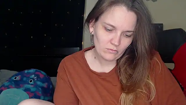 Snapshot of ToxicLilly chatting on 03-09-25, 08:51 ToxicLilly online show from 03-09-25, 08:51