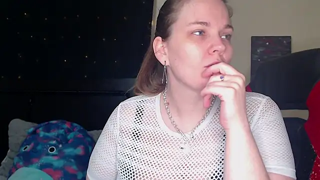 Snapshot of ToxicLilly chatting on 03-19-25, 08:23 ToxicLilly online show from 03-19-25, 08:23