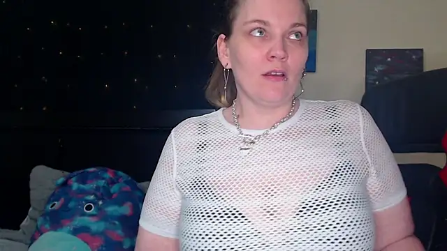 Snapshot of ToxicLilly chatting on 03-19-25, 11:28 ToxicLilly online show from 03-19-25, 11:28