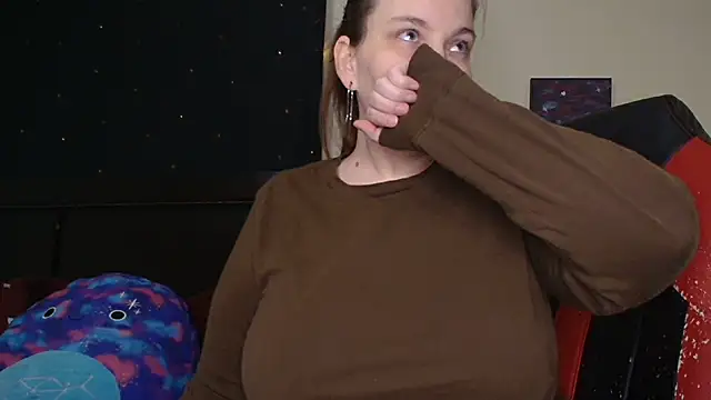 ToxicLilly online show from 11-04-25, 07:29